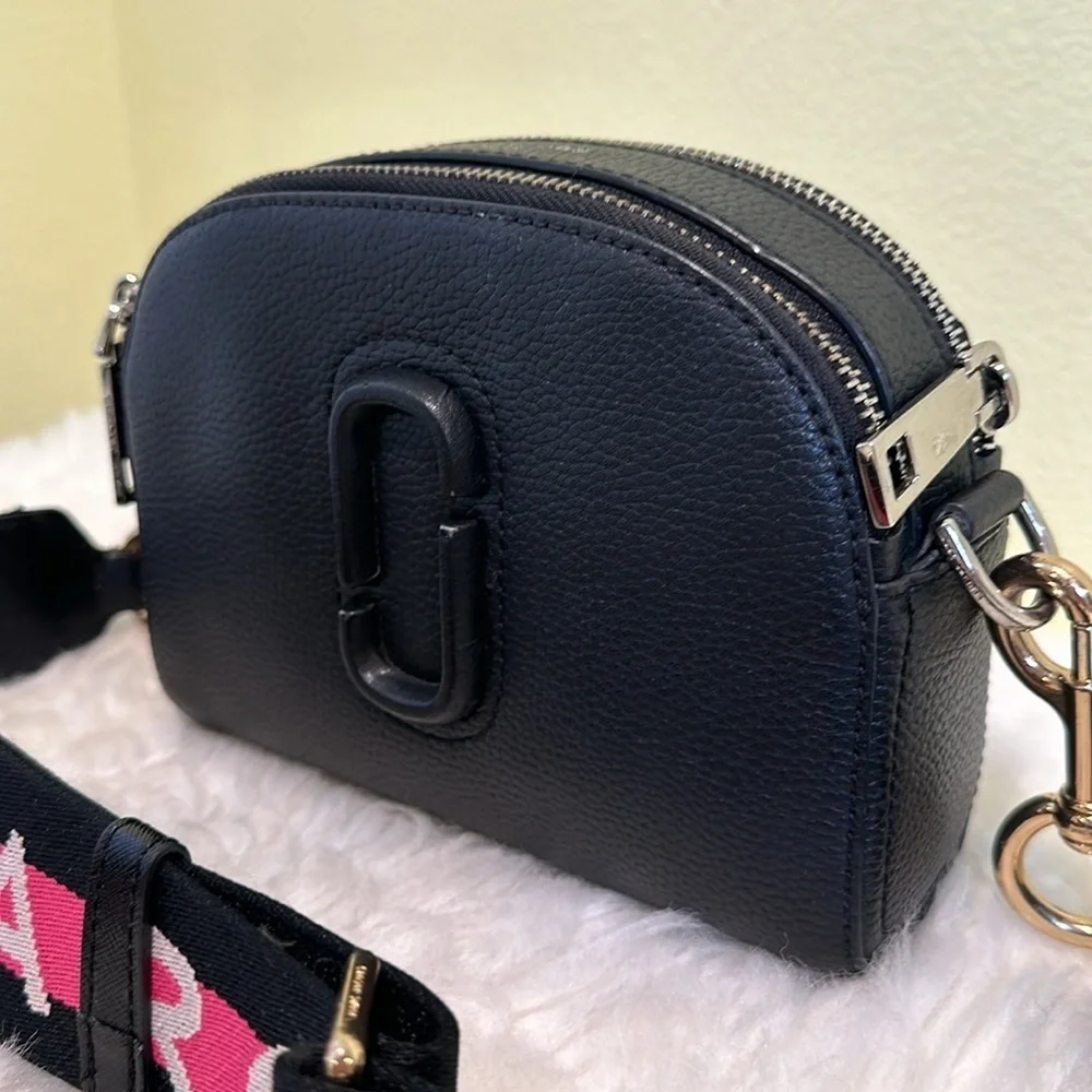 💯Authentic Marc Jacobs Black Crossbody Bag🍀 - Picture 4 of 17